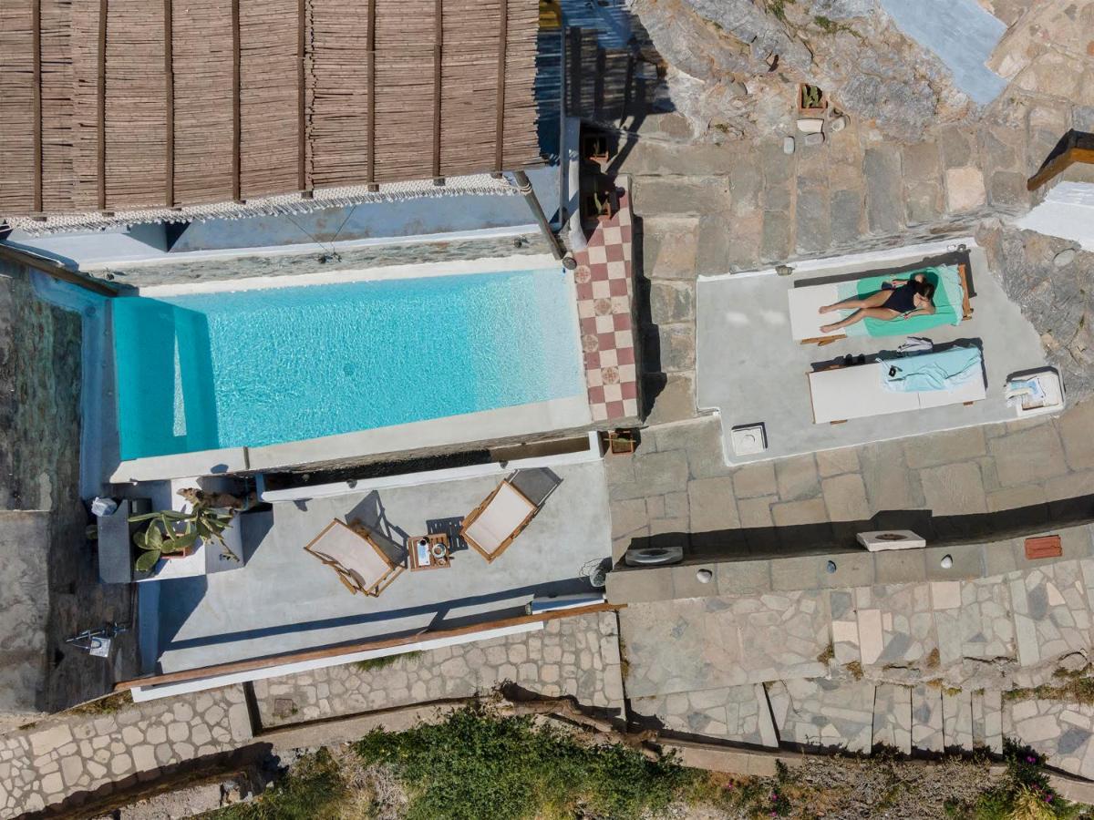 Wind Tales Hotel Ermoupoli Exterior photo