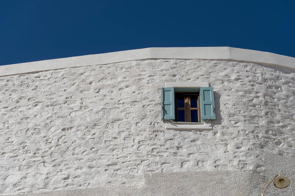 Wind Tales Hotel Ermoupoli Exterior photo